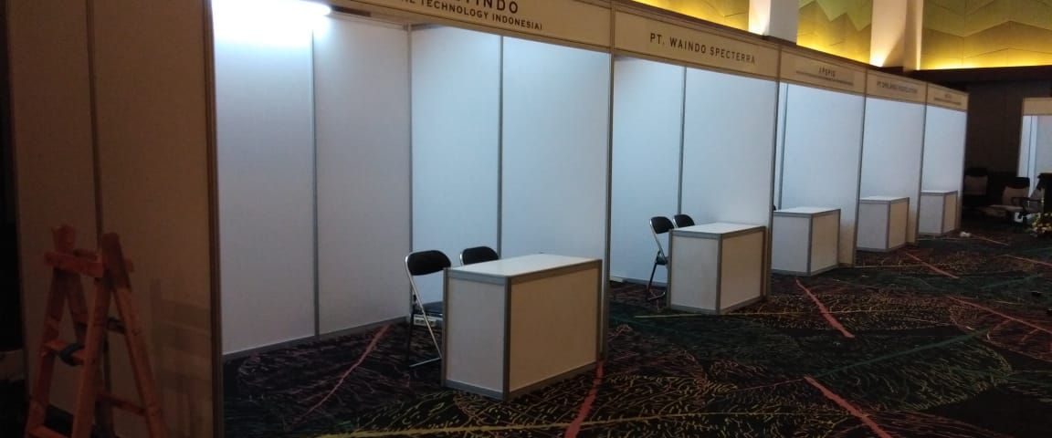 Stand Pameran Indoor