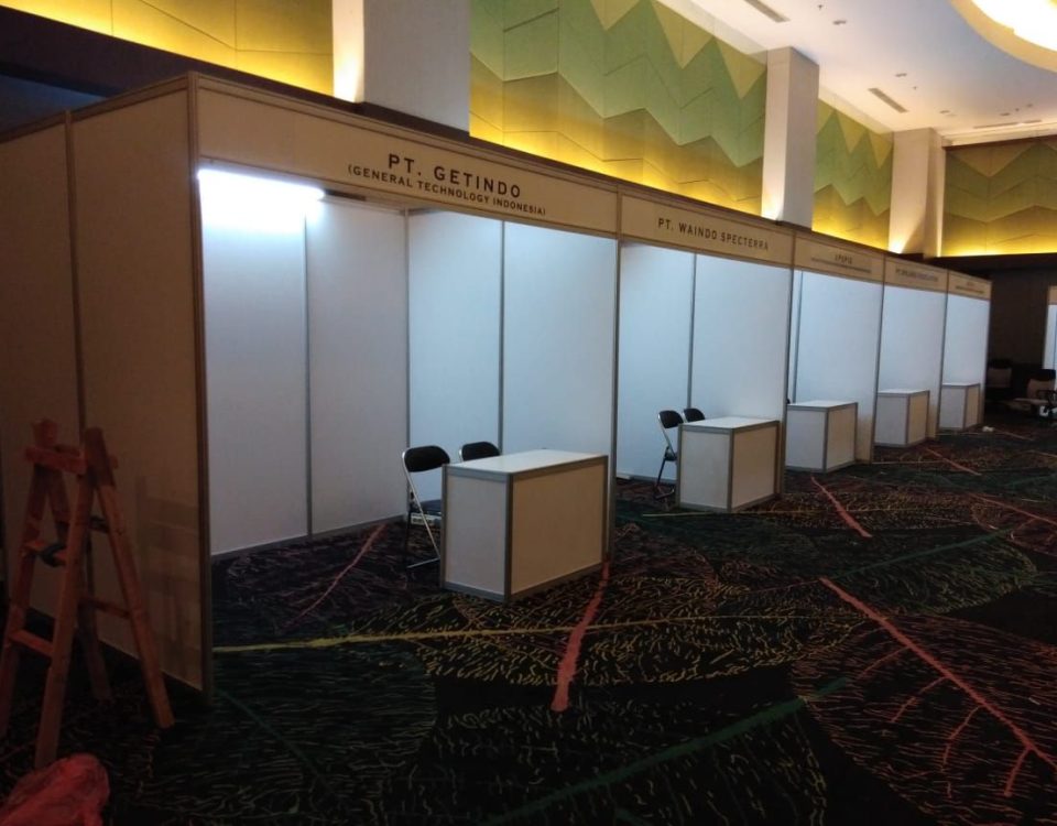 Stand Pameran Indoor