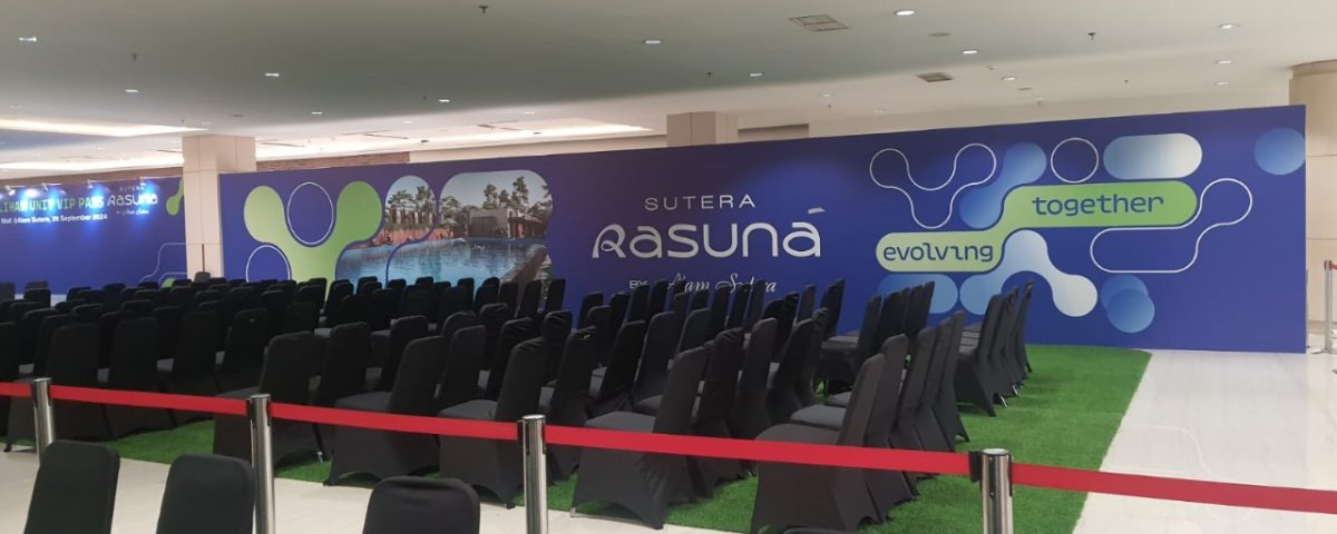 Backdrop Trimitra.png